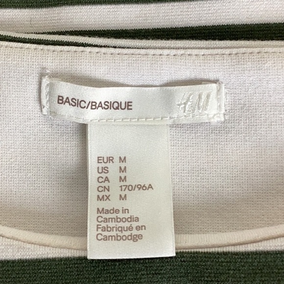 H&M Women’s Size Medium Popover Blouse. - Picture 10 of 11